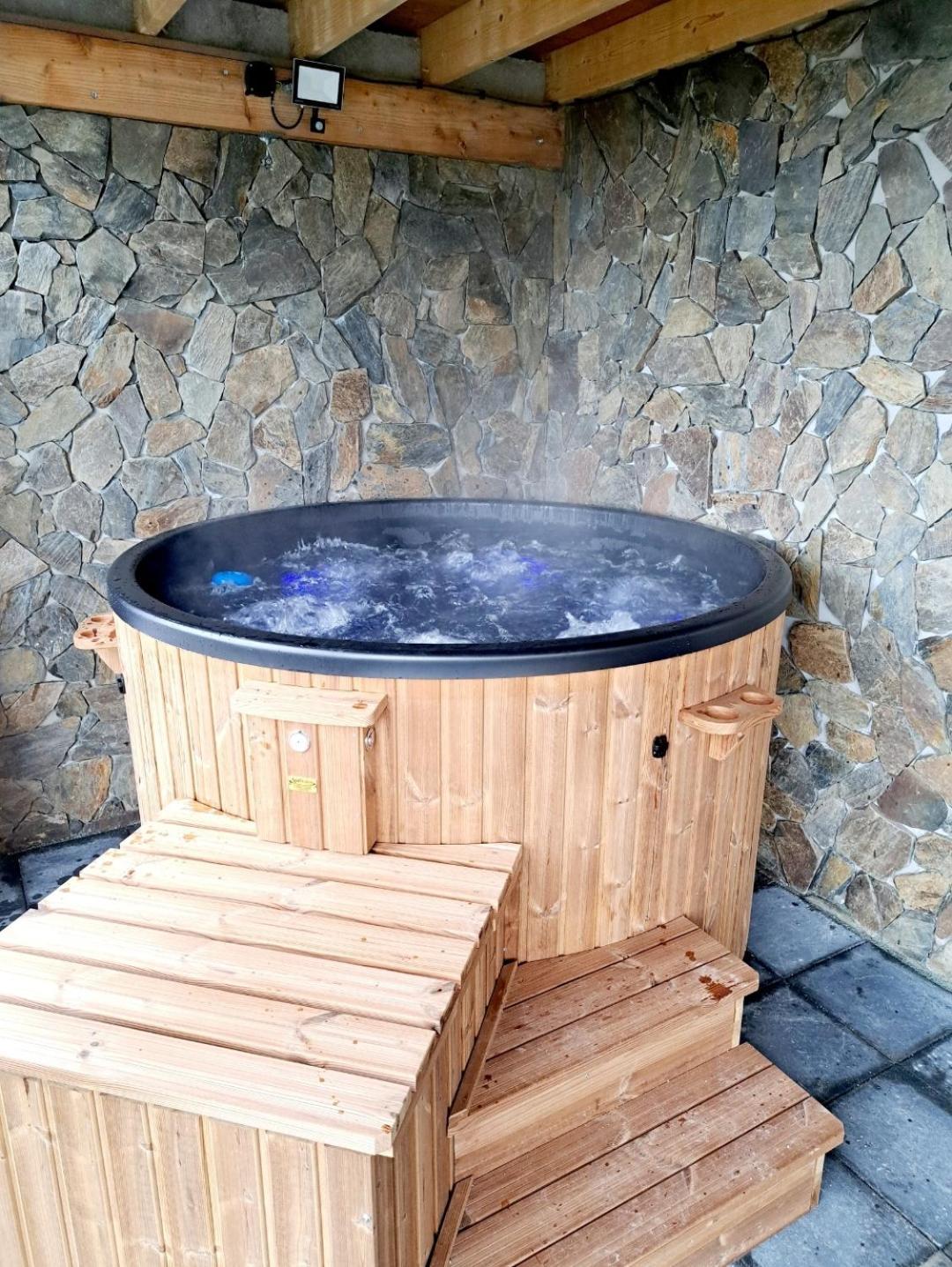 Osada Sierpnica - Uroczy Dom Z Kominkiem I Balia W Gorach Sowich Exteriör bild