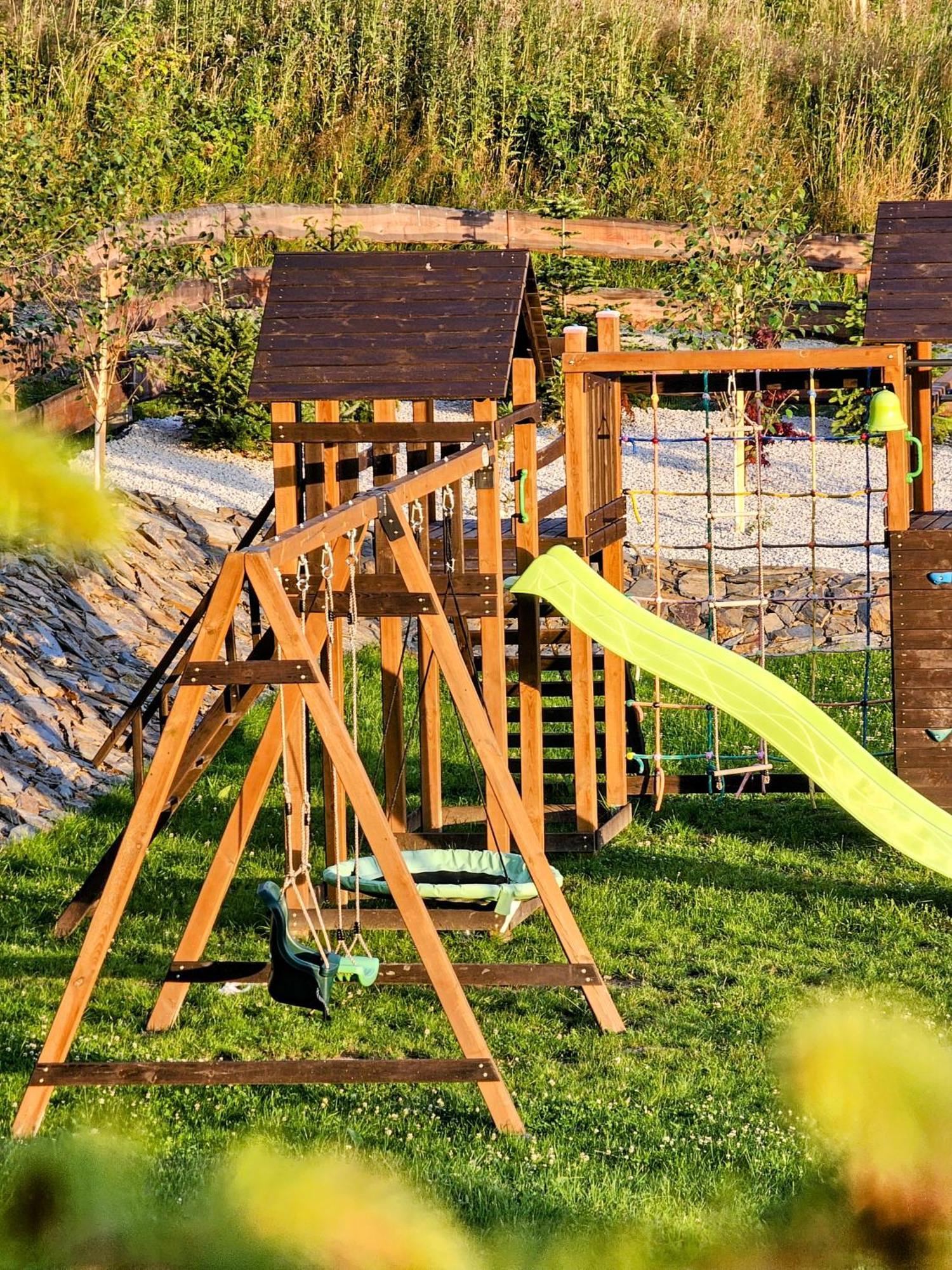 Osada Sierpnica - Uroczy Dom Z Kominkiem I Balia W Gorach Sowich Exteriör bild